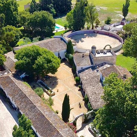 Mas Des Becasses, En Provence - 22 Personnes Villa Арл Екстериор снимка