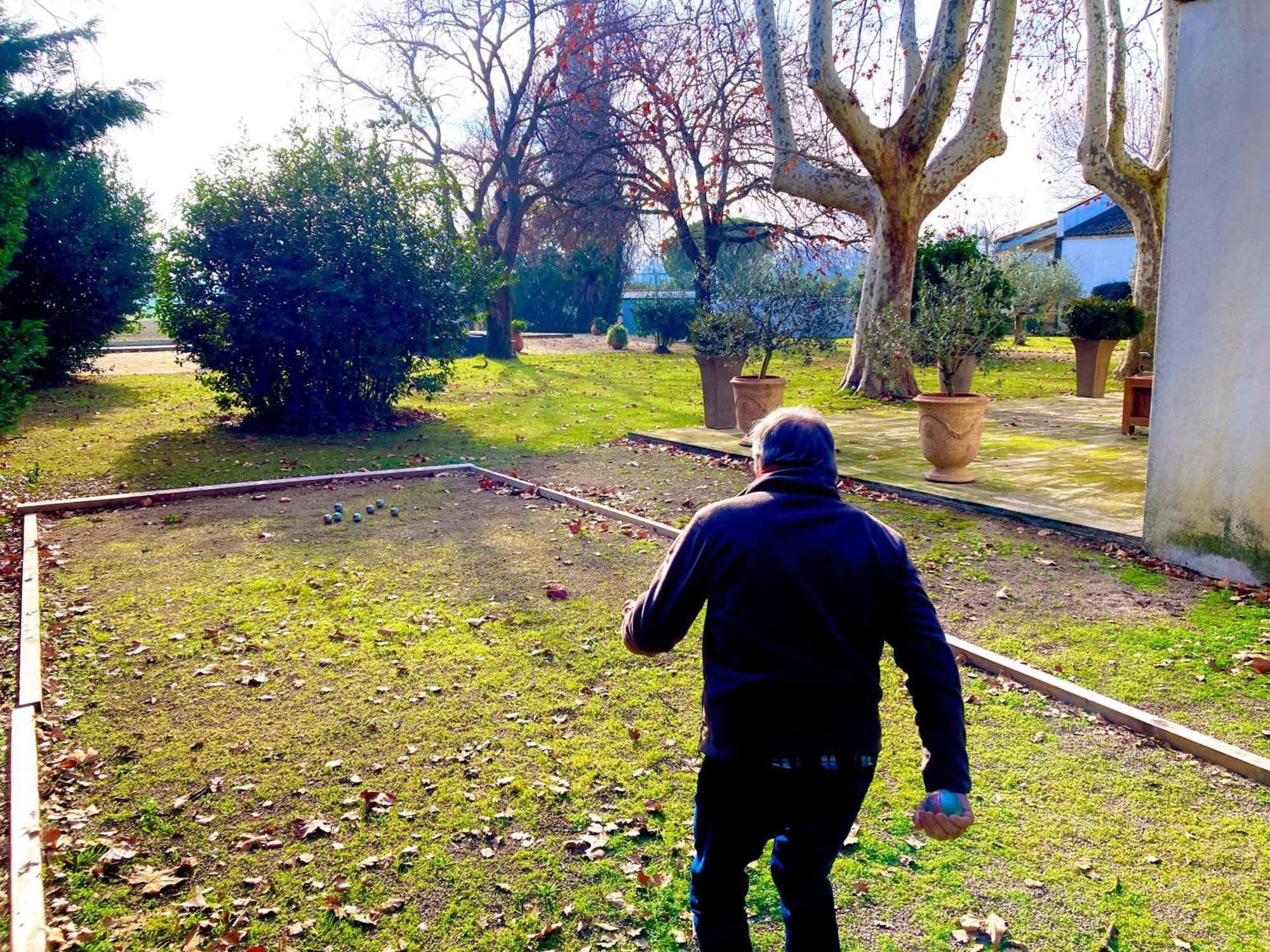 Mas Des Becasses, En Provence - 22 Personnes Villa Арл Екстериор снимка