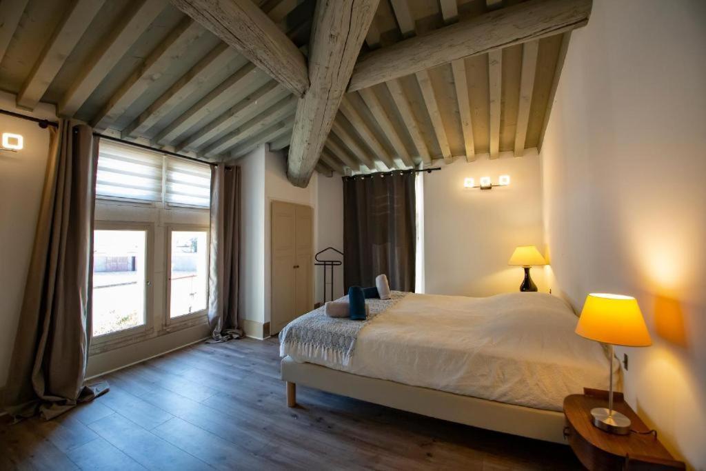 Mas Des Becasses, En Provence - 22 Personnes Villa Арл Екстериор снимка