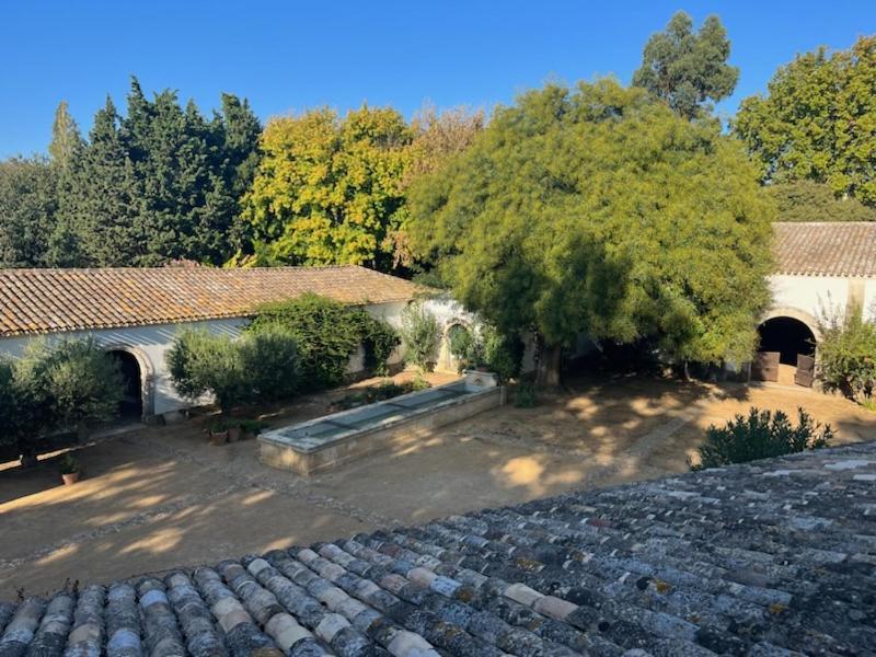 Mas Des Becasses, En Provence - 22 Personnes Villa Арл Екстериор снимка